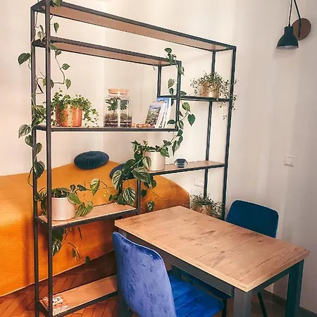 Flowerloft Apartament *